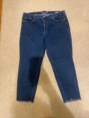 Dark Blue High-Rise Women’s Jeans with Frayed Hem Old Navy Size 18